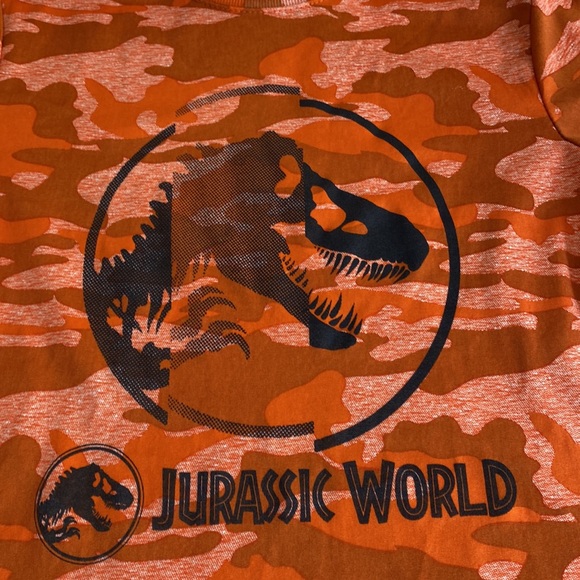 Jurassic World Orange T-Shirt Size 7 - Picture 2 of 4